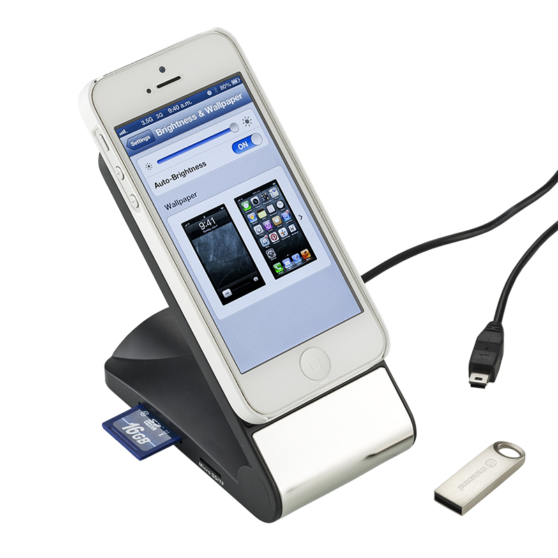 Puerto USB con lector de tarjeta Escorpio - OFERTA